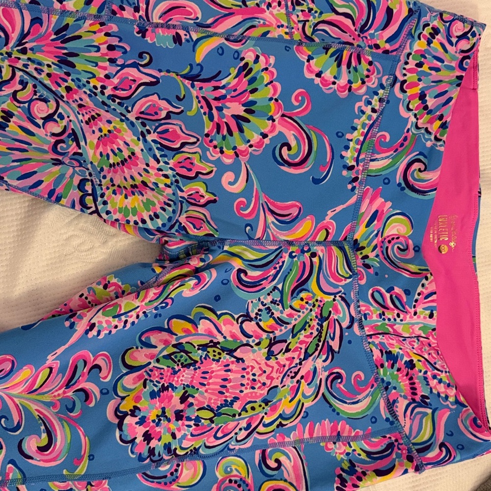 Lilly Pulitzer Pink and Blue Patterned Leggings EUC XXL - Picture 4 of 4